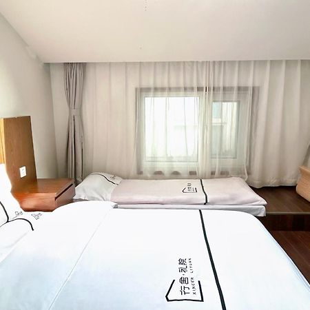 Xingshe Alley Courtyard Hotel Beijing Wangfujing Forbidden City Branch - Breakfast Included & English Speaking Reception & Free Wifi And Laundry Room & Hutong Culture & Cat-Keeping & Flower-Growing Terrace & One Day Tour Service & Free Coffee Extérieur photo