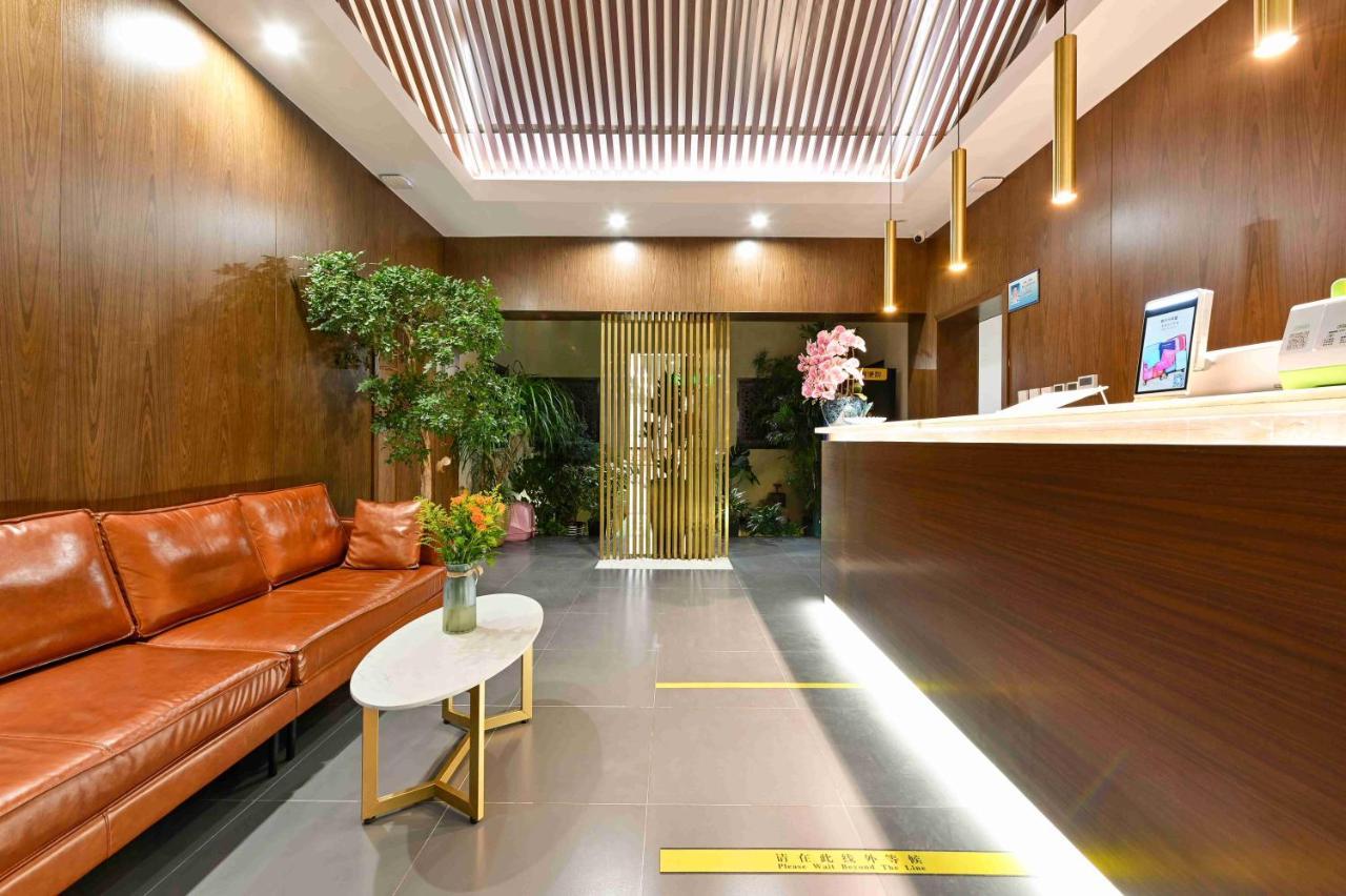 Xingshe Alley Courtyard Hotel Beijing Wangfujing Forbidden City Branch - Breakfast Included & English Speaking Reception & Free Wifi And Laundry Room & Hutong Culture & Cat-Keeping & Flower-Growing Terrace & One Day Tour Service & Free Coffee Extérieur photo