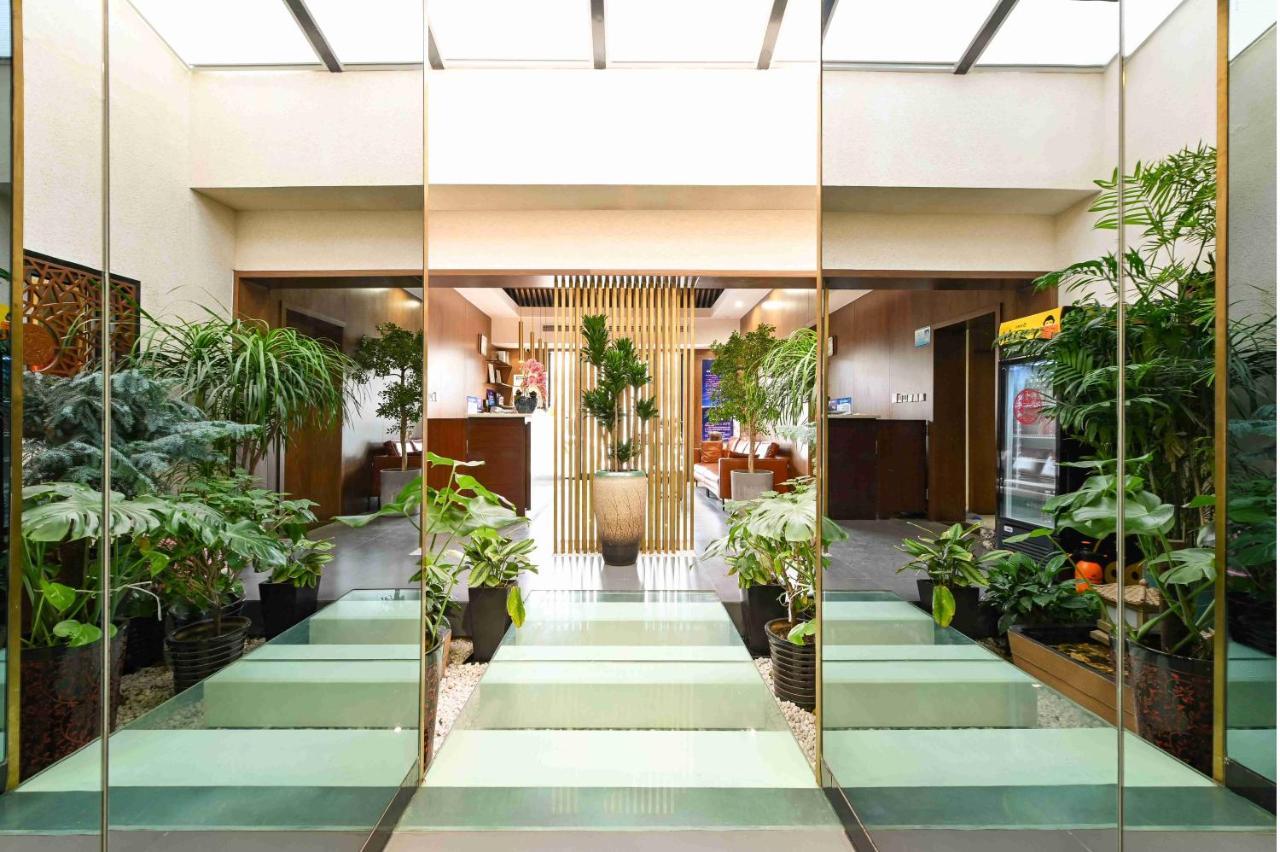 Xingshe Alley Courtyard Hotel Beijing Wangfujing Forbidden City Branch - Breakfast Included & English Speaking Reception & Free Wifi And Laundry Room & Hutong Culture & Cat-Keeping & Flower-Growing Terrace & One Day Tour Service & Free Coffee Extérieur photo