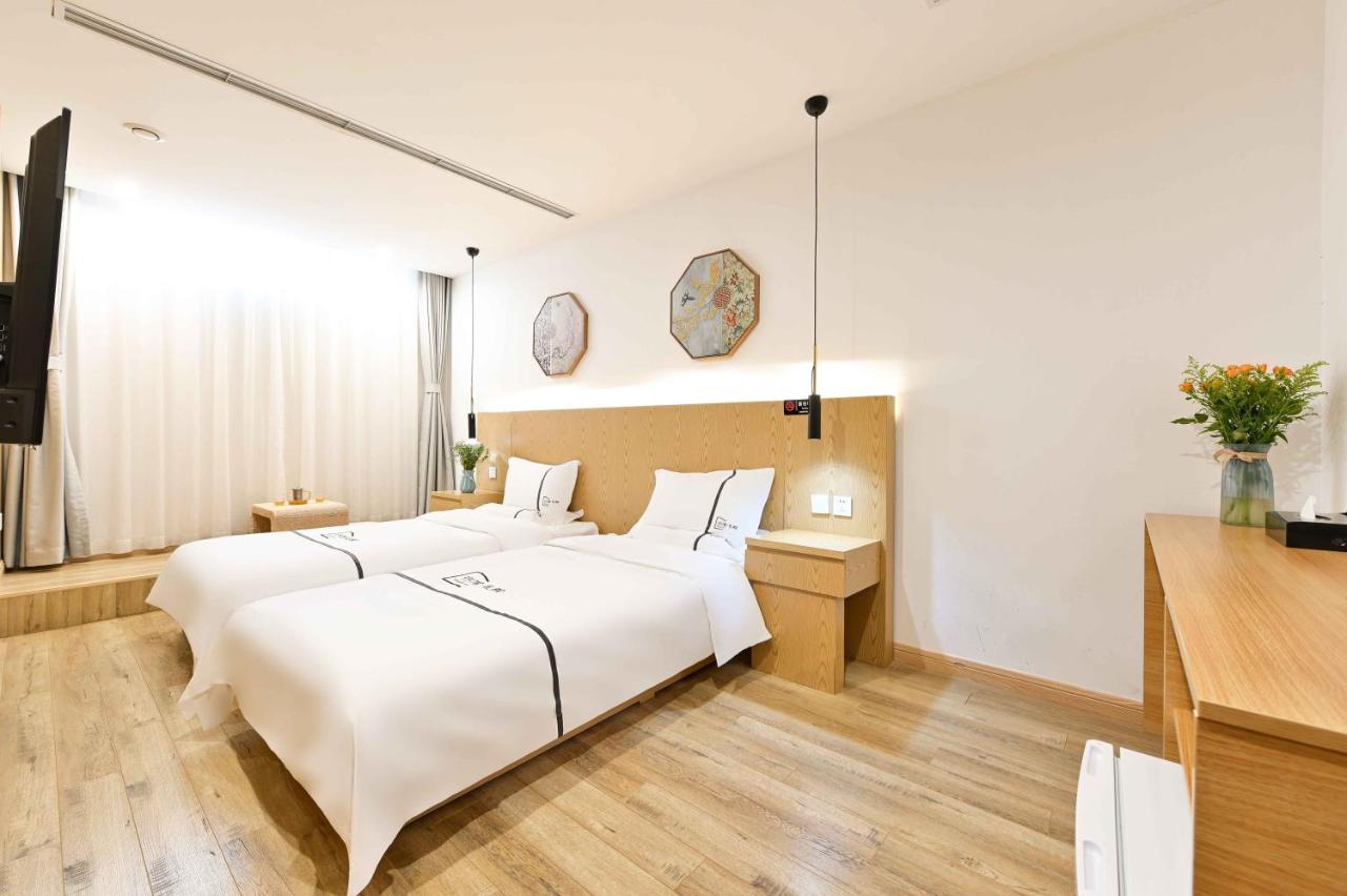 Xingshe Alley Courtyard Hotel Beijing Wangfujing Forbidden City Branch - Breakfast Included & English Speaking Reception & Free Wifi And Laundry Room & Hutong Culture & Cat-Keeping & Flower-Growing Terrace & One Day Tour Service & Free Coffee Extérieur photo