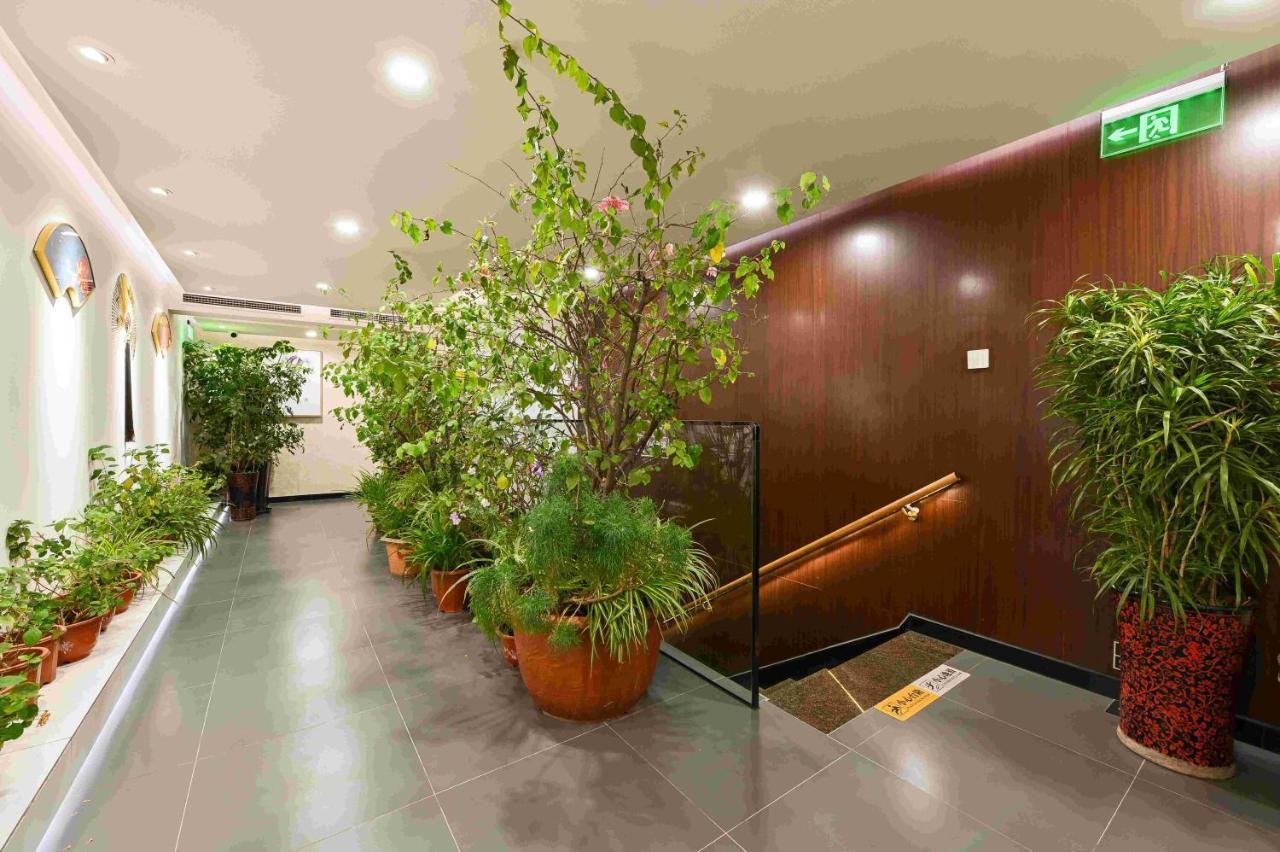 Xingshe Alley Courtyard Hotel Beijing Wangfujing Forbidden City Branch - Breakfast Included & English Speaking Reception & Free Wifi And Laundry Room & Hutong Culture & Cat-Keeping & Flower-Growing Terrace & One Day Tour Service & Free Coffee Extérieur photo